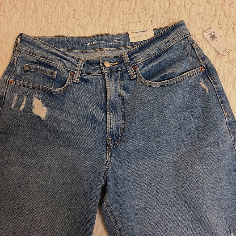 NWT Straight Leg Curve Love Jeans
